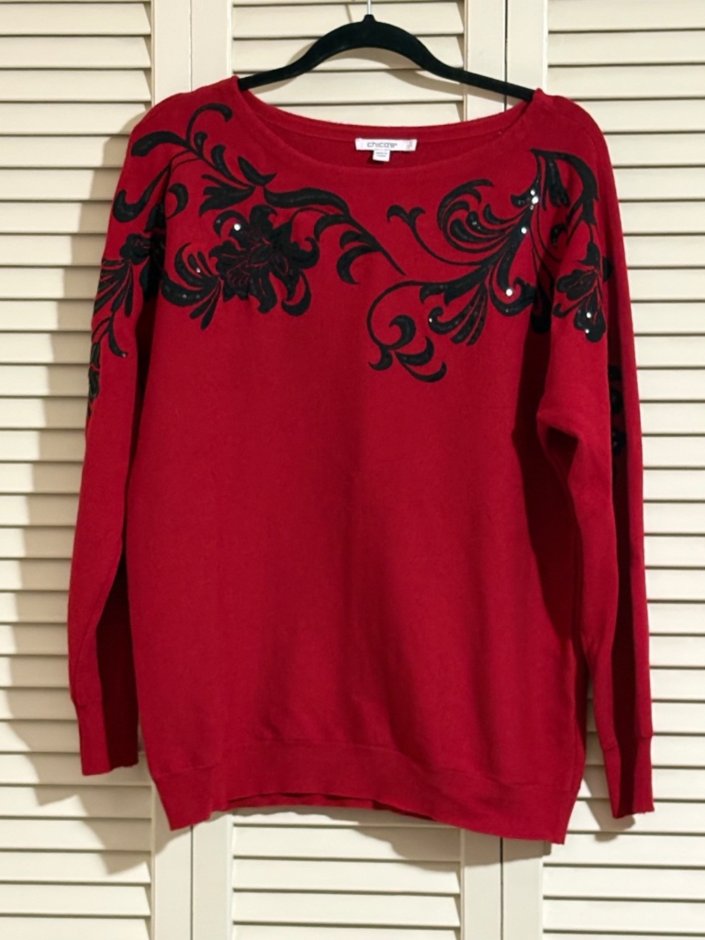Chico’s Red Black Floral Sequin Dolman Sweater Size 2 Large